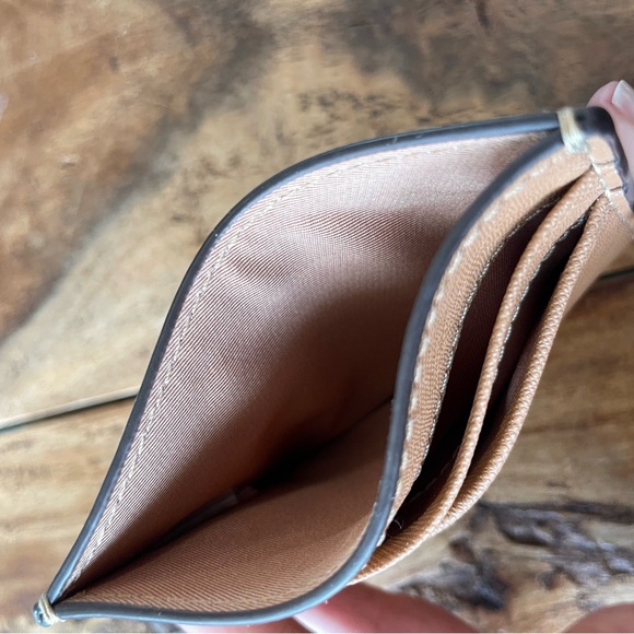 Tory Burch Robinson Leather Card Case in Cardamom (Tan) - Picture 9 of 10